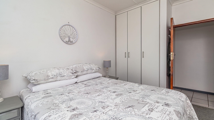 5 Bedroom Property for Sale in Dana Bay Western Cape